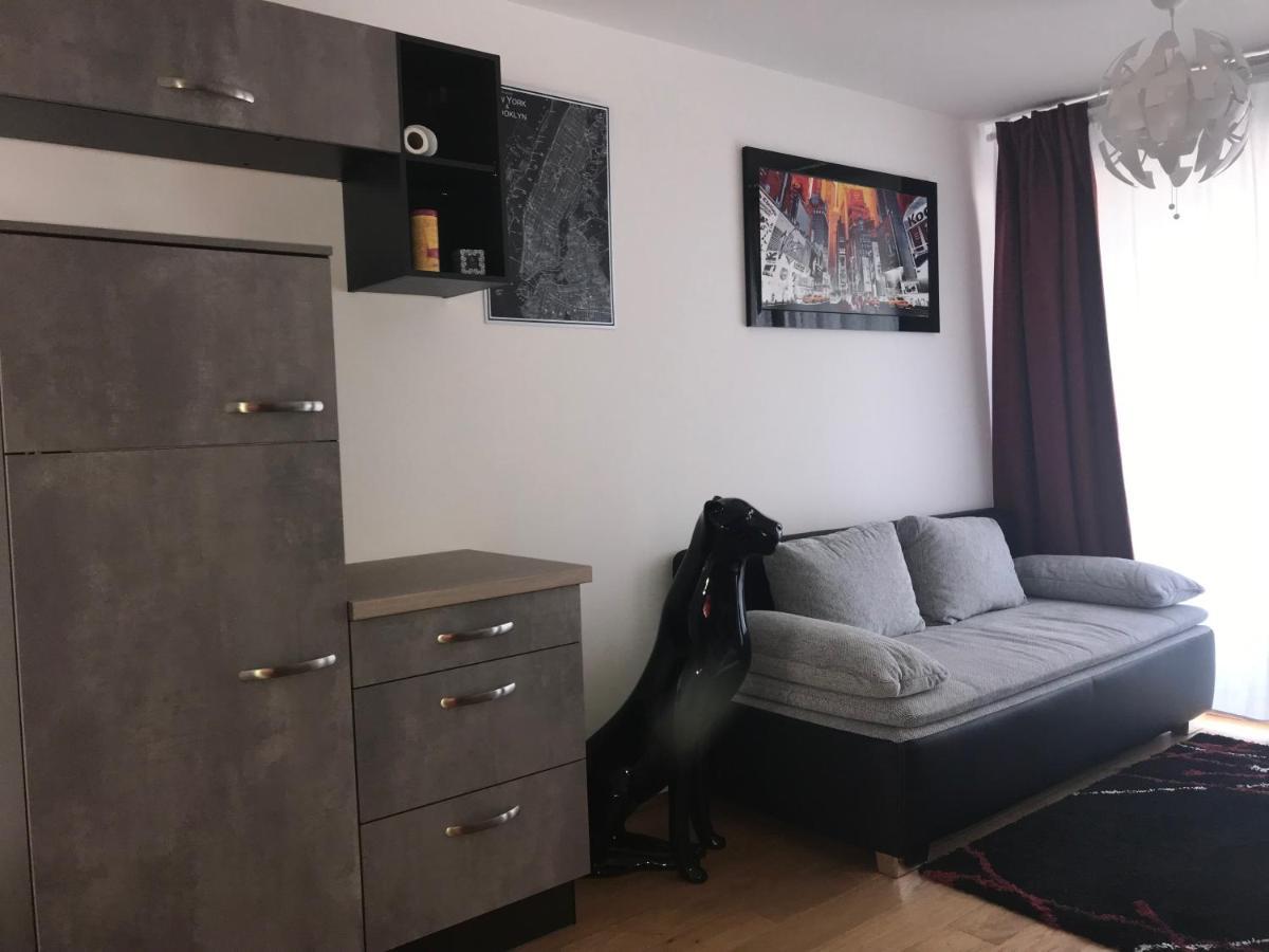 Red Flower With Pool - 5 Min To Apartment Wien
